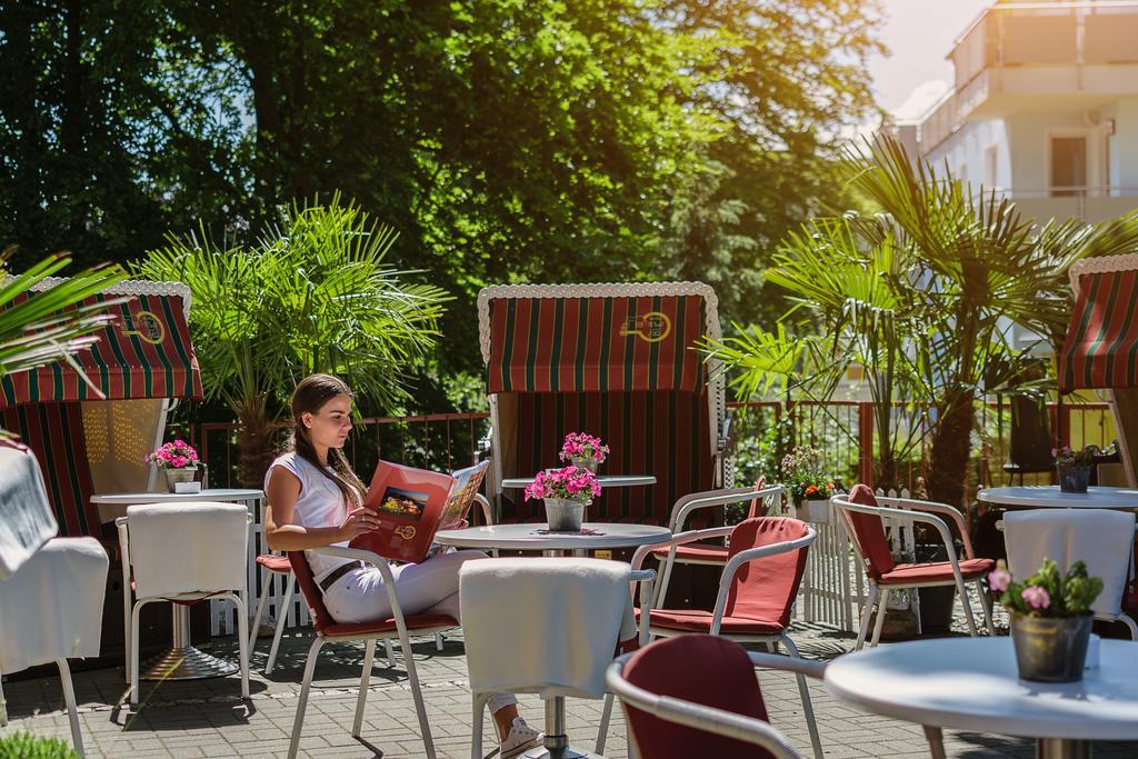 Hotel Wald Und See ゼーバート・ヘリングスドルフ エクステリア 写真